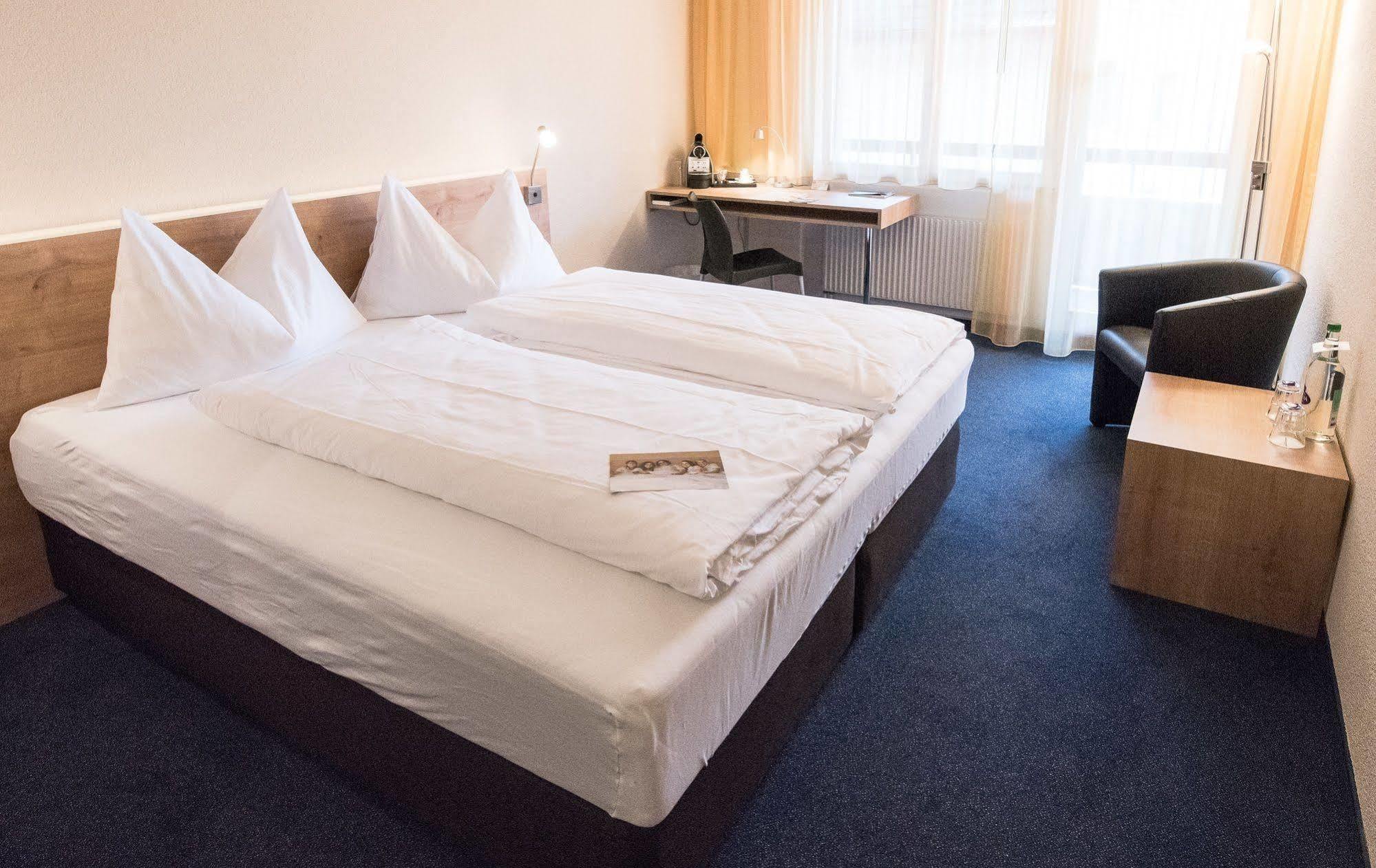 Aarehof Swiss Quality Hotel Wildegg Exterior photo